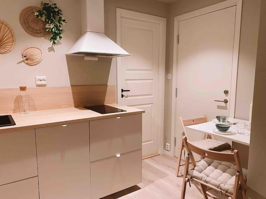 Cute Little Appartment คริสเตียนซานด์ ภายนอก รูปภาพ